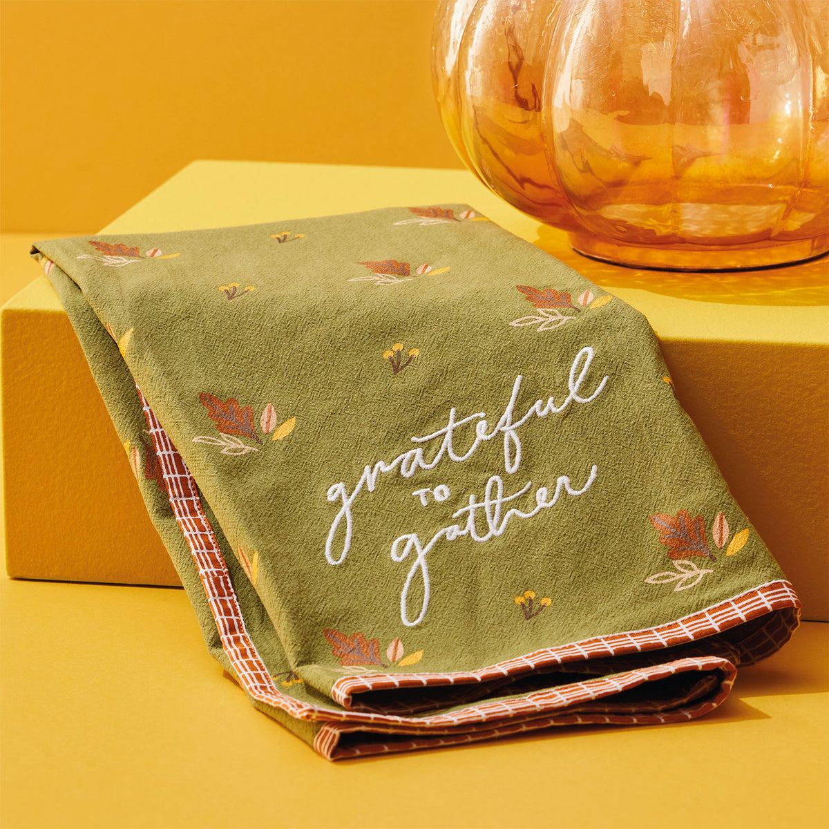 Hallmark Grateful to Gather Autumn Tea Towel, 18x26