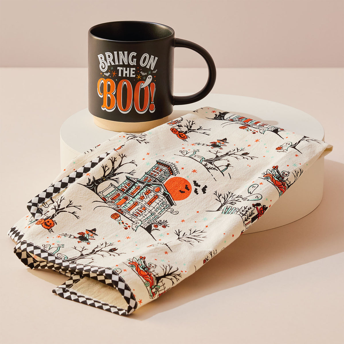 Hallmark Vintage Halloween Scenes Tea Towel, 18x26