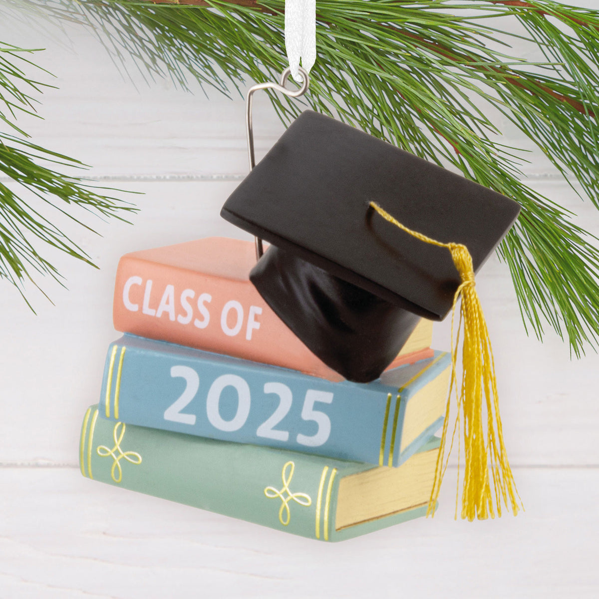 Hallmark Graduation Cap and Books Class of 2025 Hallmark Ornament