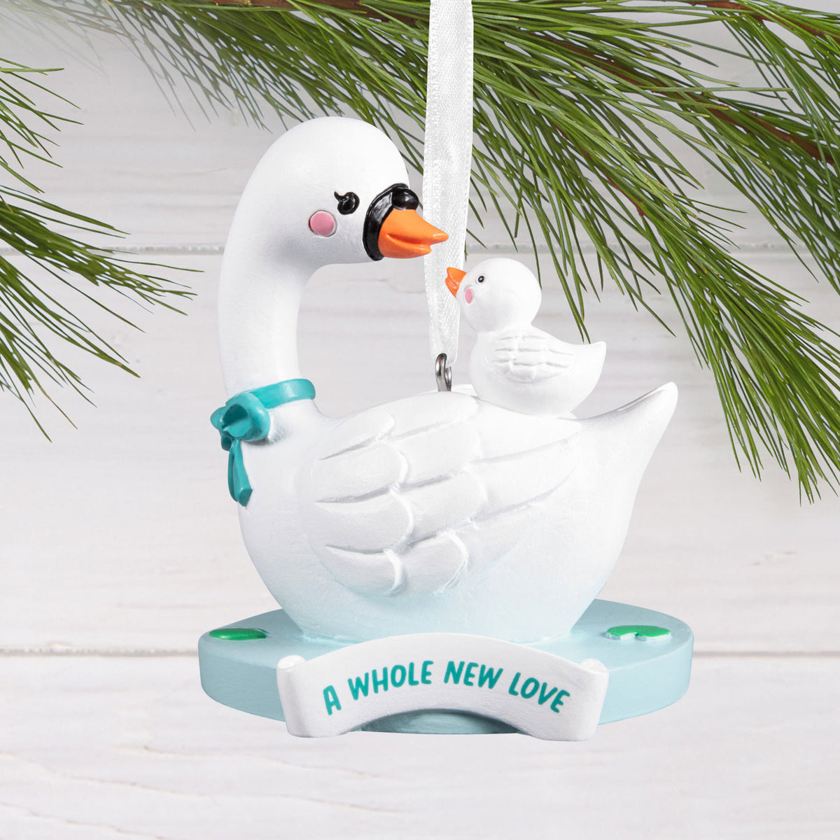 Hallmark New Mom Swans Hallmark Ornament