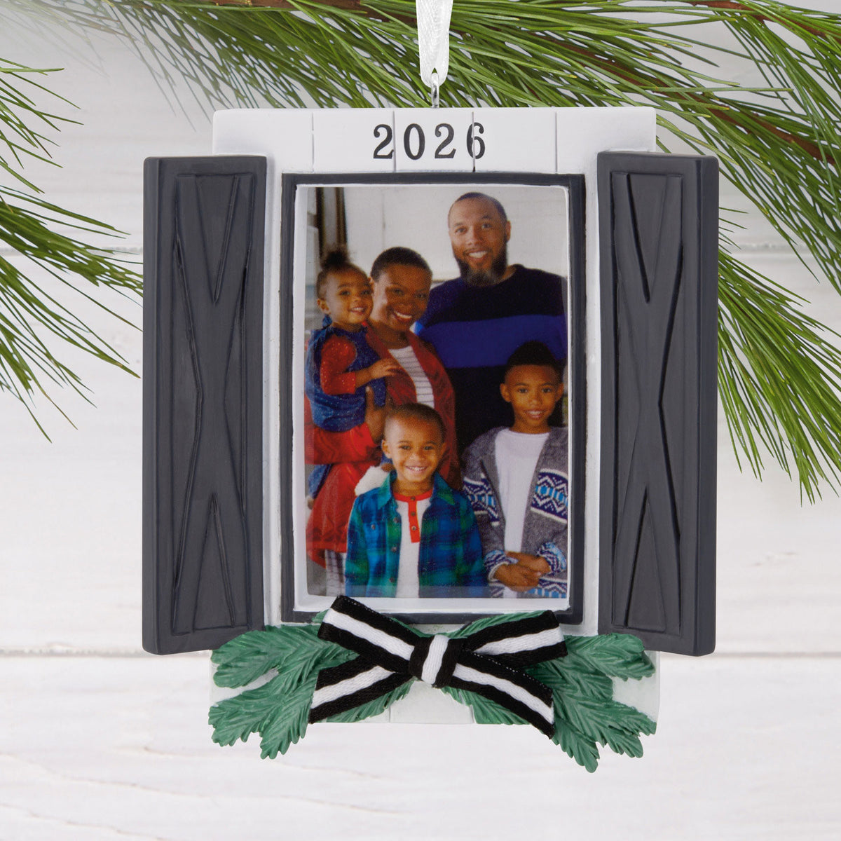 Hallmark Window Display 2026 Photo Frame Hallmark Ornament