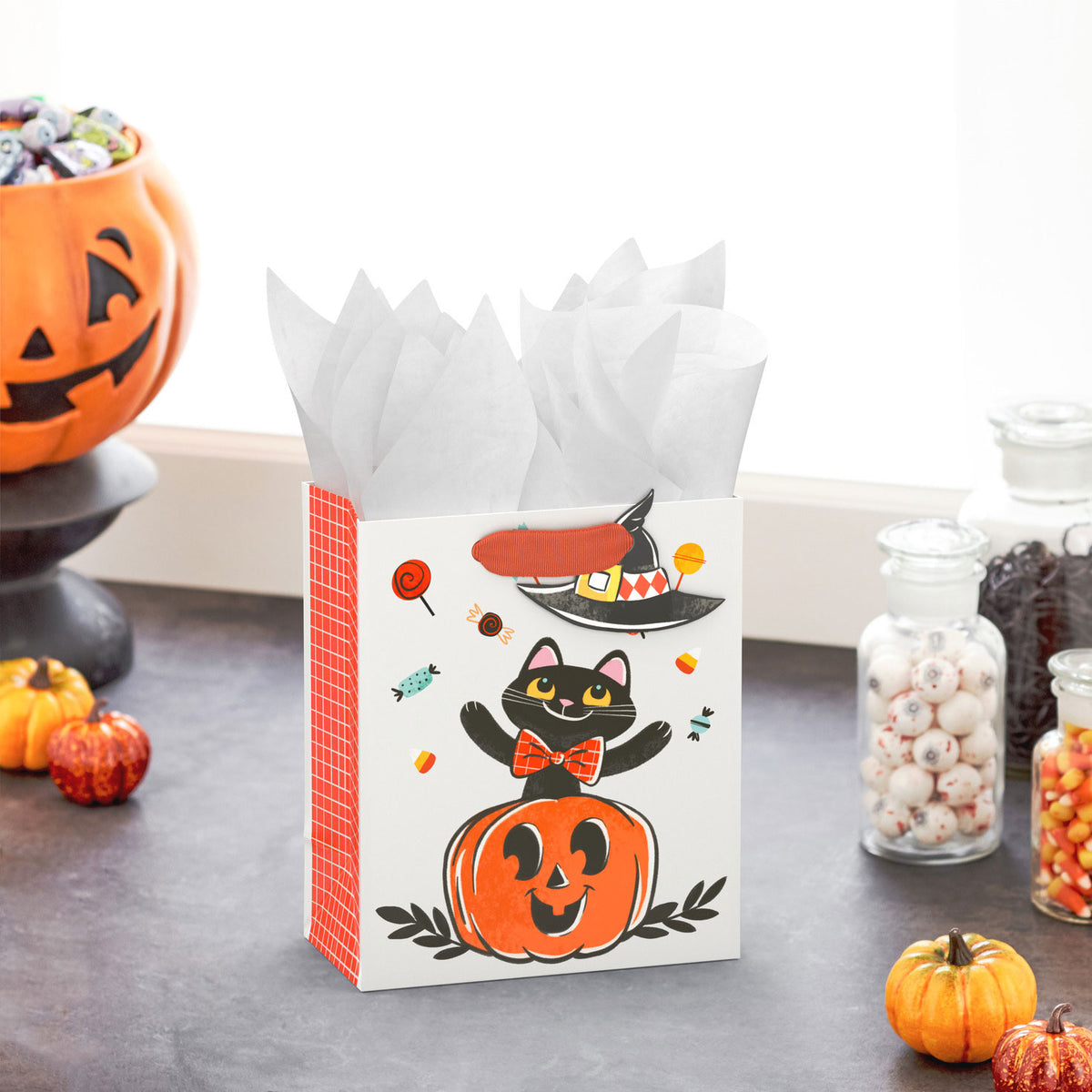 Hallmark 6.5'' Cute Cat in Pumpkin Small Halloween Gift Bag With Tag