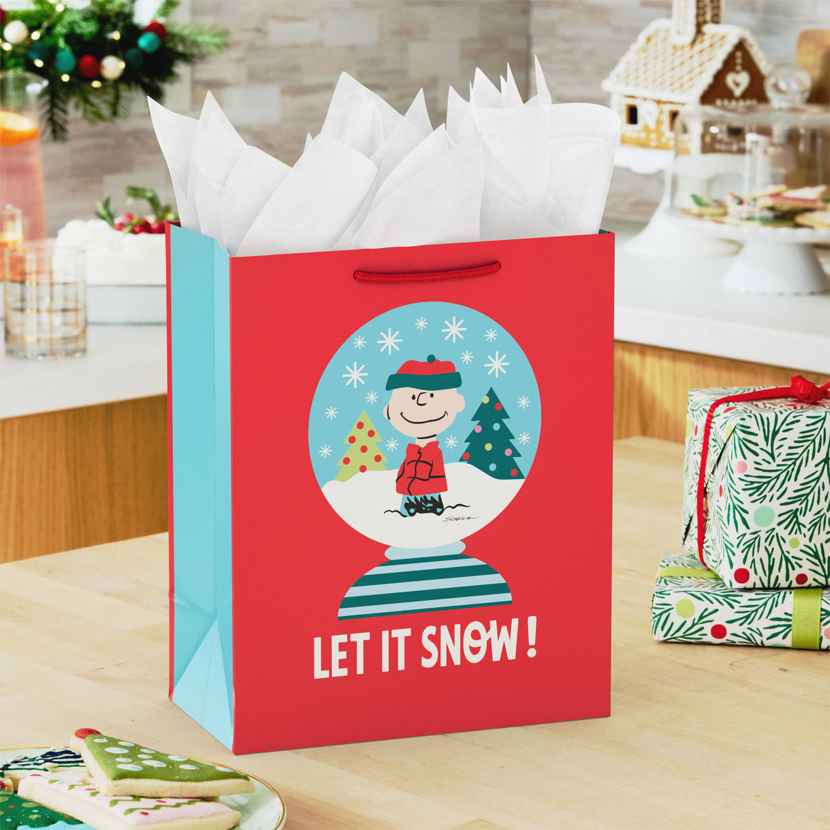 Hallmark 9.6'' Peanuts® Charlie Brown Snow Globe Medium Christmas Gift Bag