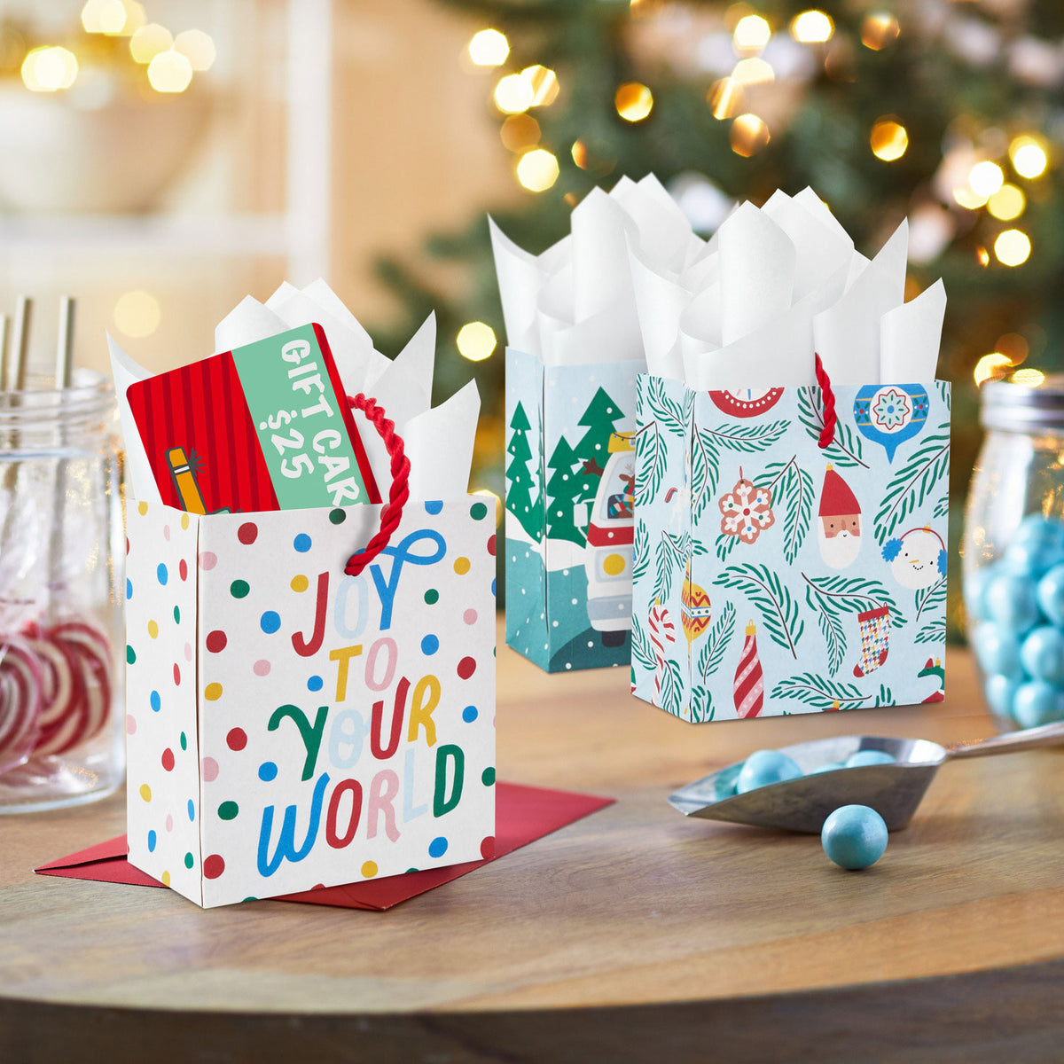 Hallmark 4.6'' Fun 5-Pack Assortment Christmas Gift Card Holder Mini Bags