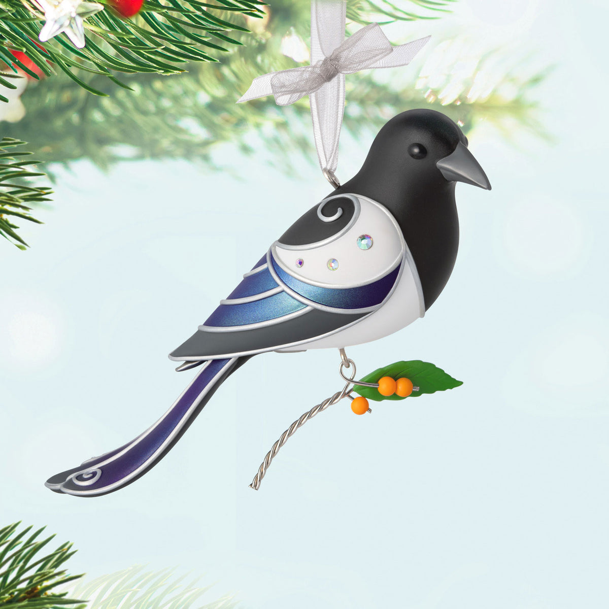Hallmark The Beauty of Birds Black-Billed Magpie Ornament