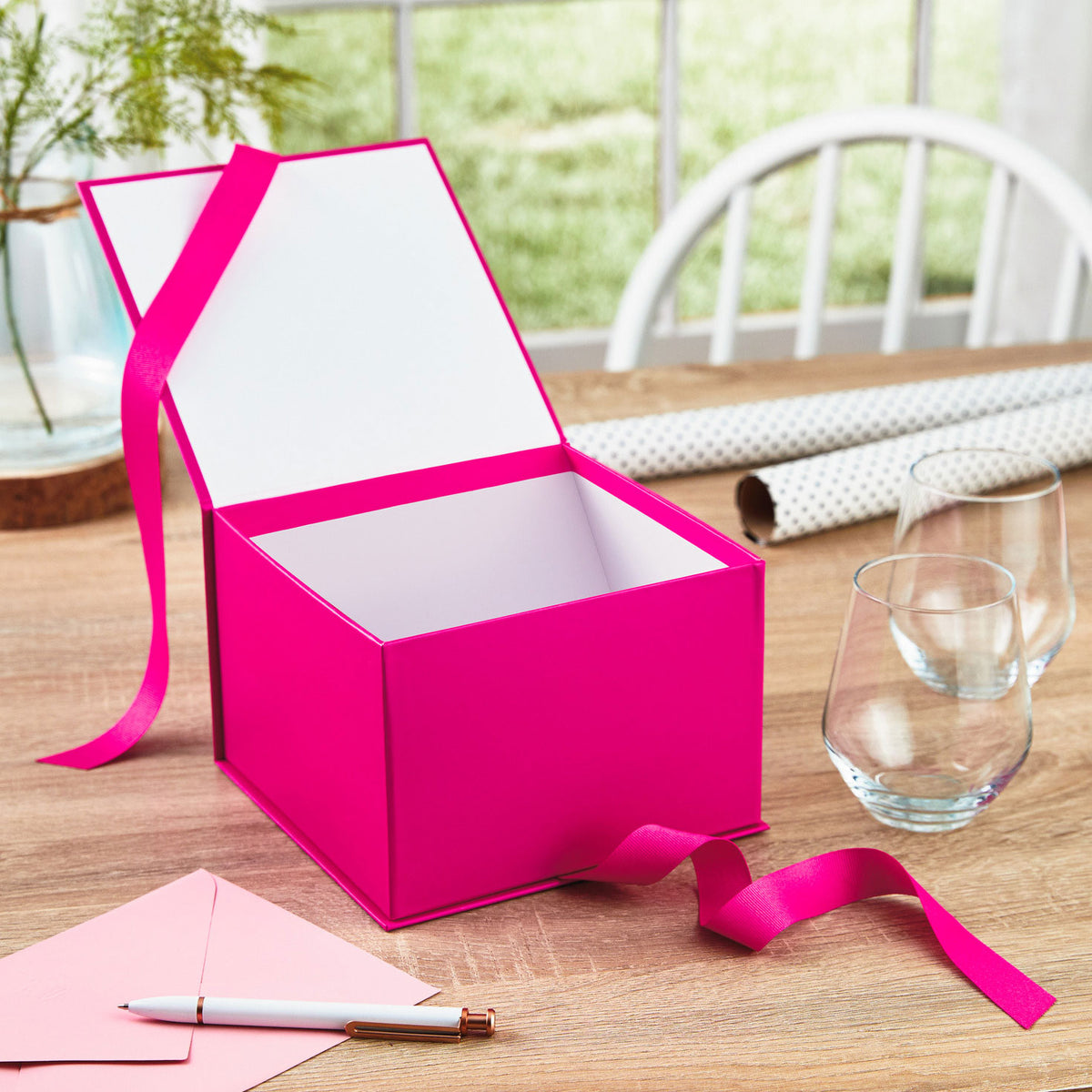 Hallmark 7.2'' Solid Hot Pink Large Square Gift Box