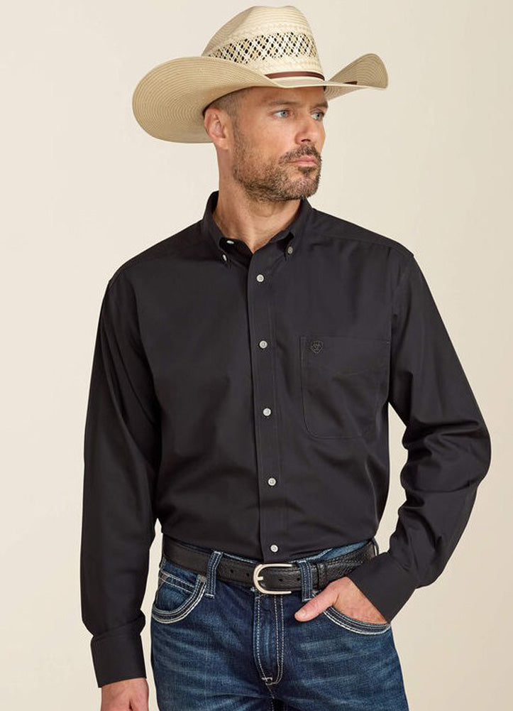 Wrinkle Free Solid LS in Black by Ariat