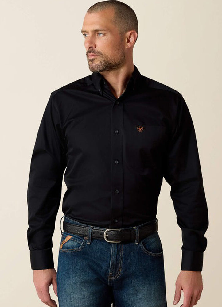 Solid Twill Fitted LS in Black by Ariat