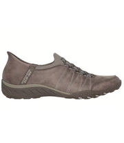 Breathe Easy Home Body in Dark Taupe by Skechers