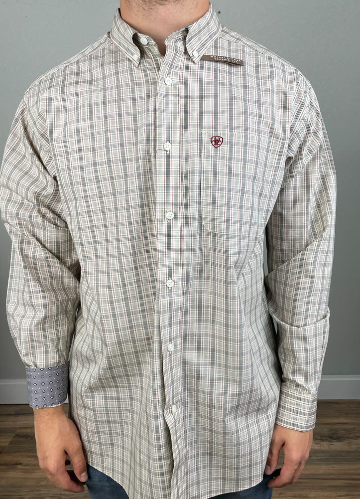 Wrinkle Free Alam LS in Cream by Ariat