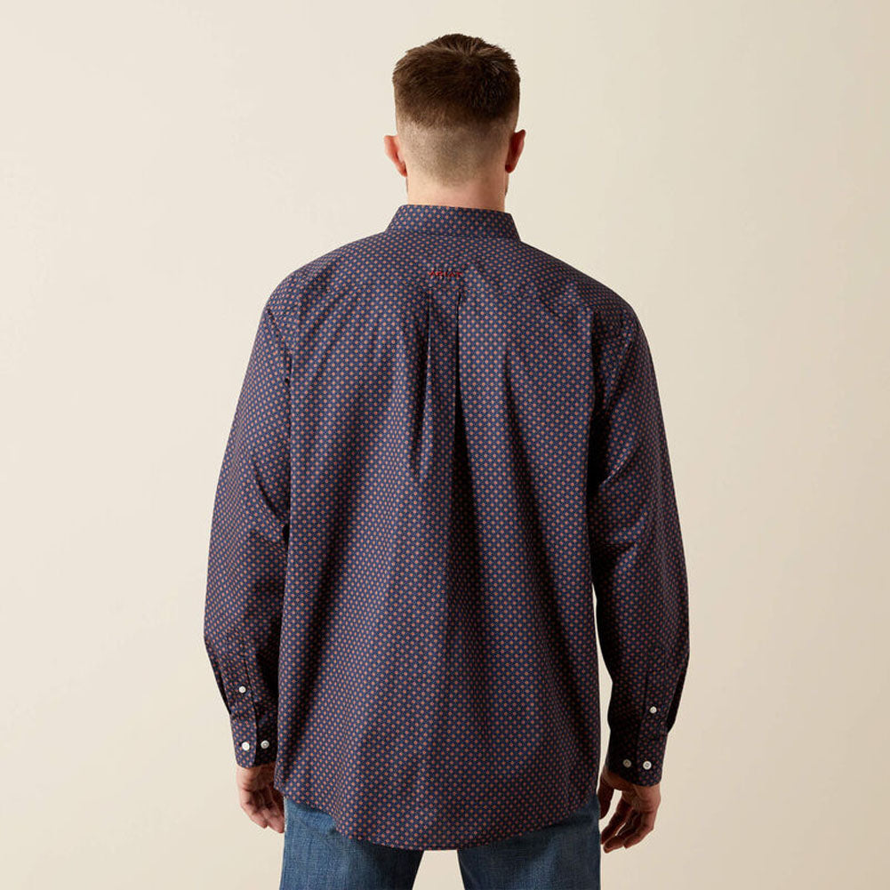 Wrinkle Free Briggs LS in Navy by Ariat