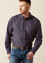 Wrinkle Free Briggs LS in Navy by Ariat