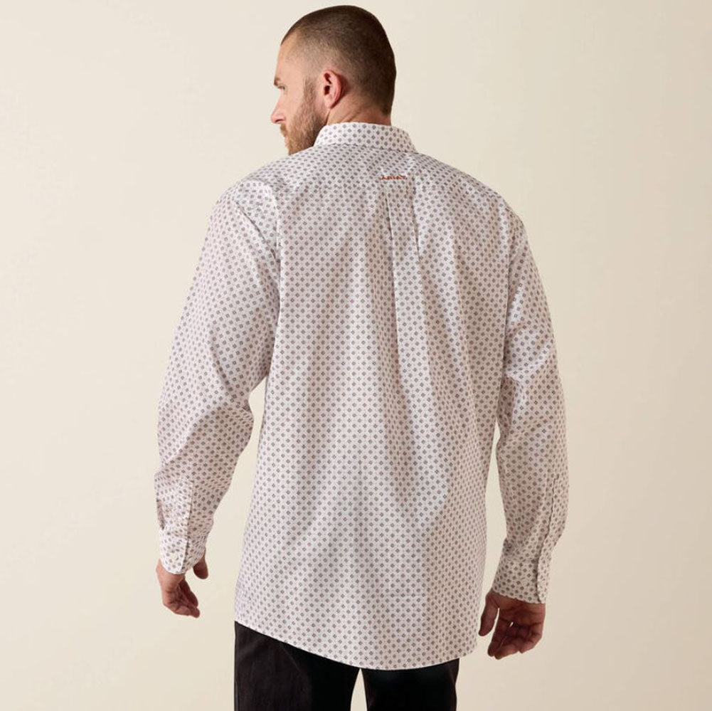 Wrinkle Free Landry LS in White Geo Print by Ariat