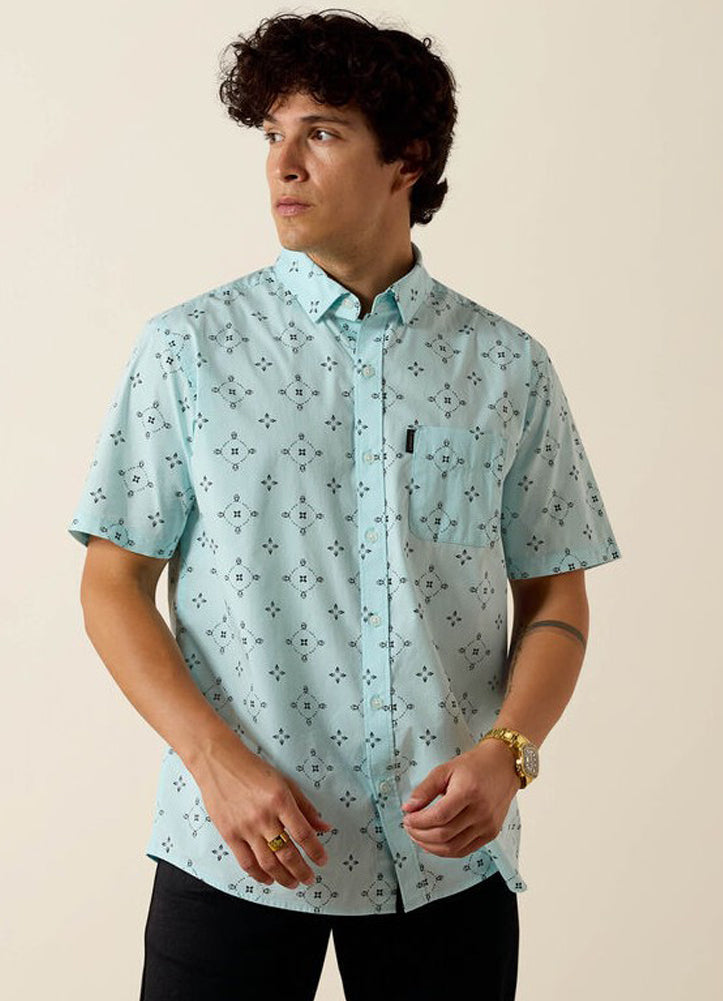 Marlow Modern SS in Blue Glow Large Medallion by Ariat