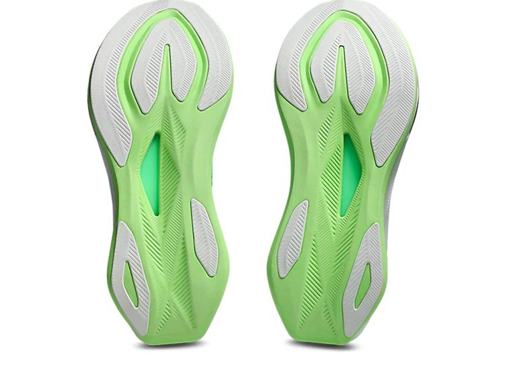 SonicBlast Vital in Green/Black by Asics