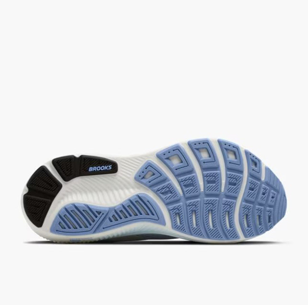 Ghost 18 in White/Black/Open Air by Brooks