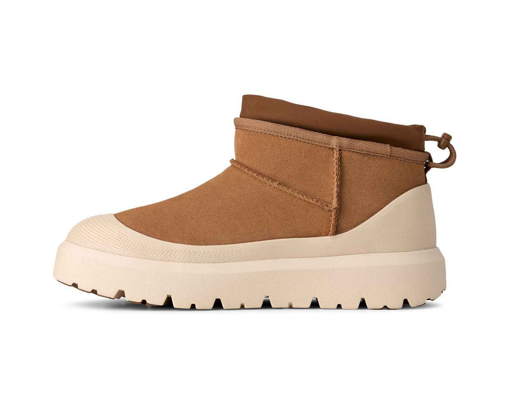 Moxy Chelsea in Chestnut by UGG
