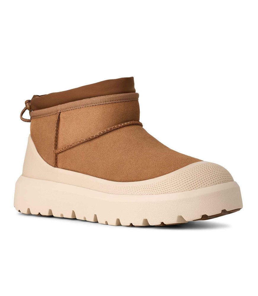 Moxy Chelsea in Chestnut by UGG