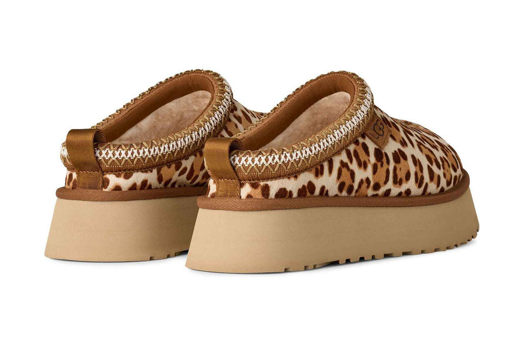 Tazz Plains in Felicity Leopard Jasmine by UGG