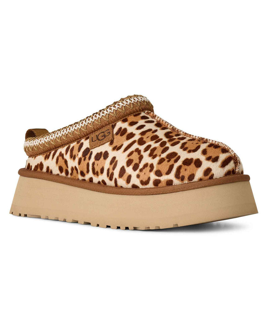 Tazz Plains in Felicity Leopard Jasmine by UGG