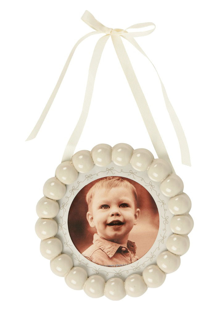 Beaded Round Wall Frame by Primitives by Kathy