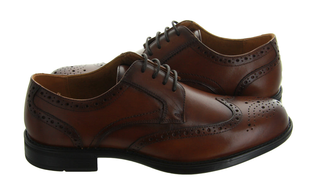 Midtown Wingtip Oxford in Cognac by Florsheim