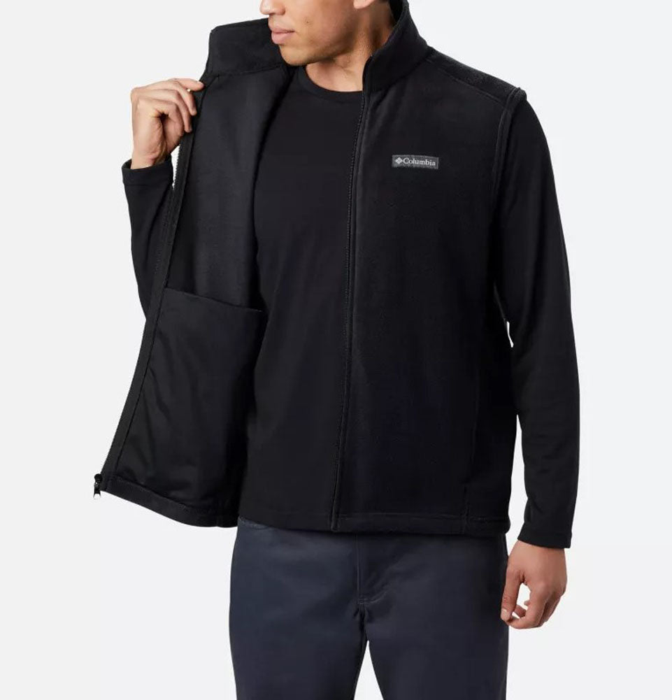 Steens Mountain Vest in Black by Columbia