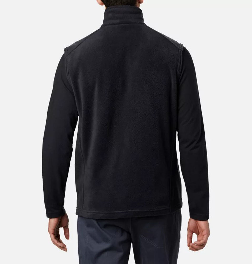 Steens Mountain Vest in Black by Columbia