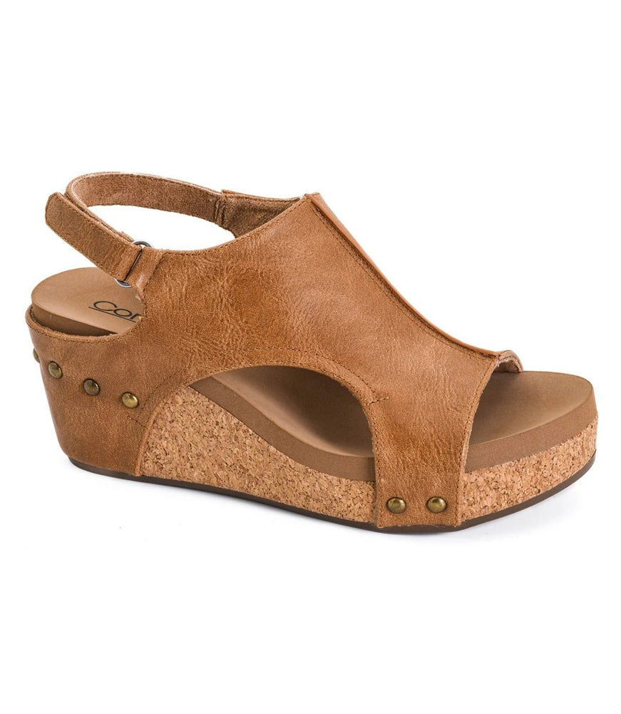 Carley in Sahara by Corkys