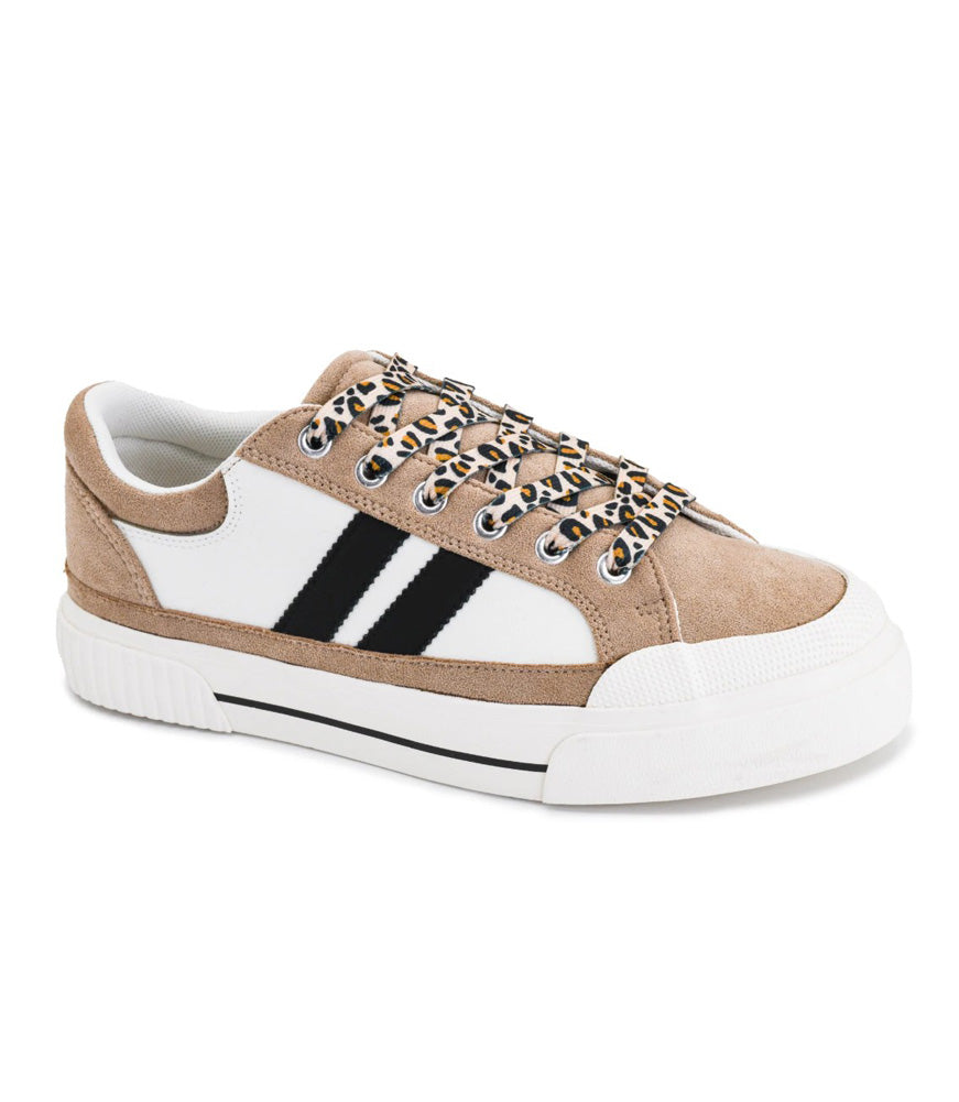 That’s Her in Sand White Black by Corkys