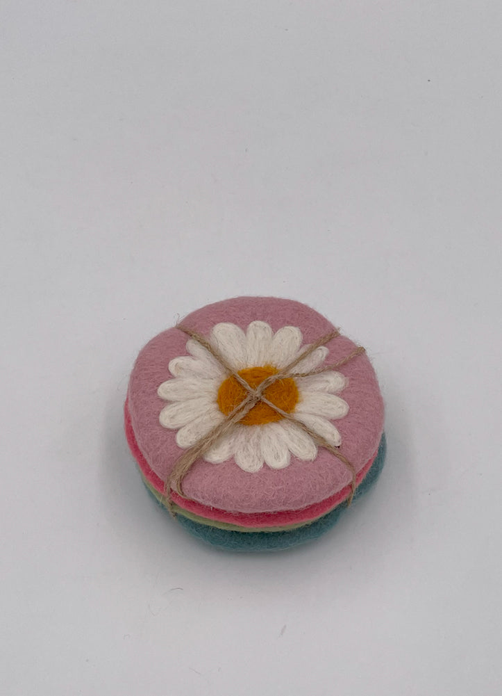 Set of 4 Daisy Coasters by Twos Company