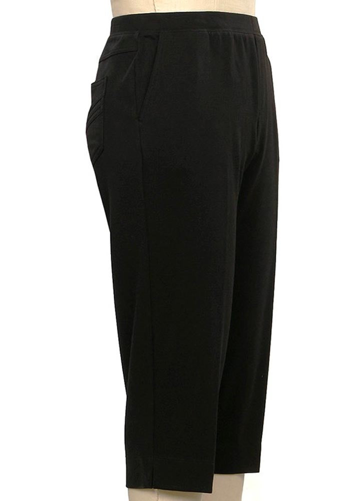 Double Dare Capri in Black by L. Hamrick