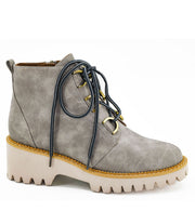 Trail Ride in Light Grey by Corkys