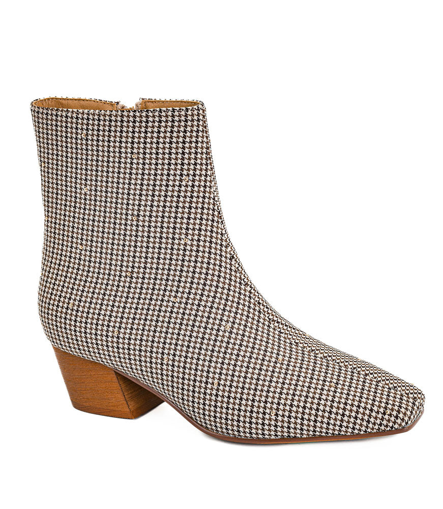 Such A Tease in Black Tan Houndstooth by Corkys