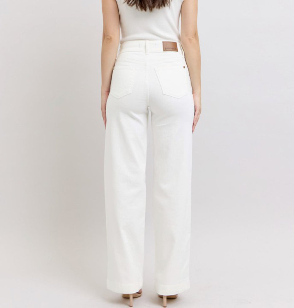 HW Double Button with Coin Pocket Embroidery in White by Judy Blue