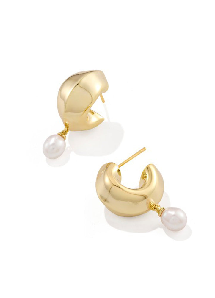 Oakland Pearl Huggie Earring Gold by Kendra Scott