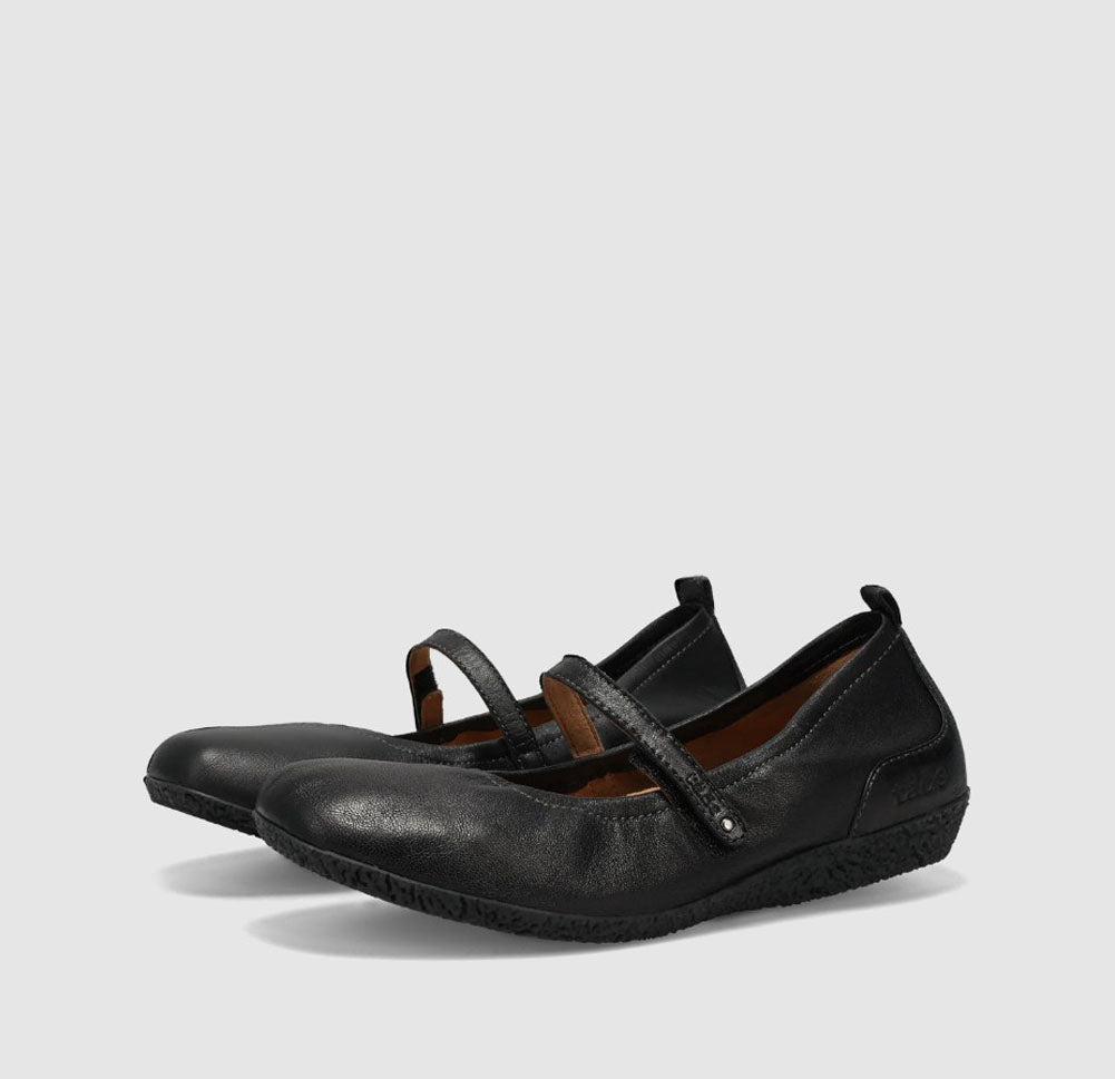 Babble in Black by Taos