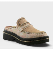 Clogona in Beige Multi by L Artiste