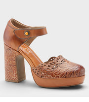 DebbiHary in Camel Multi by L Artiste