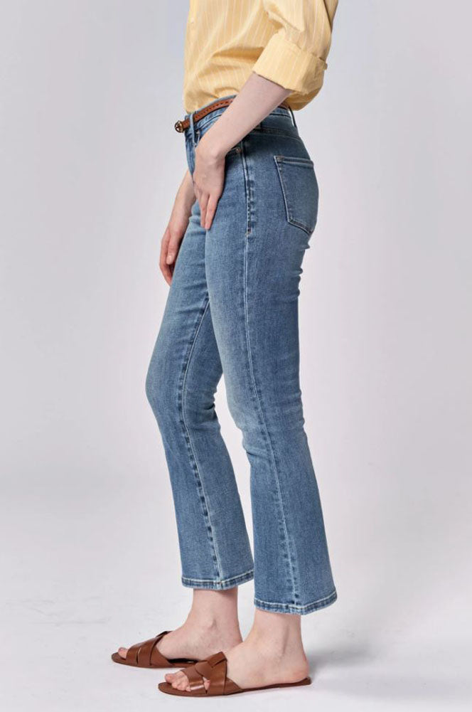 Jeanne Jeans in Tekapo by Dear John
