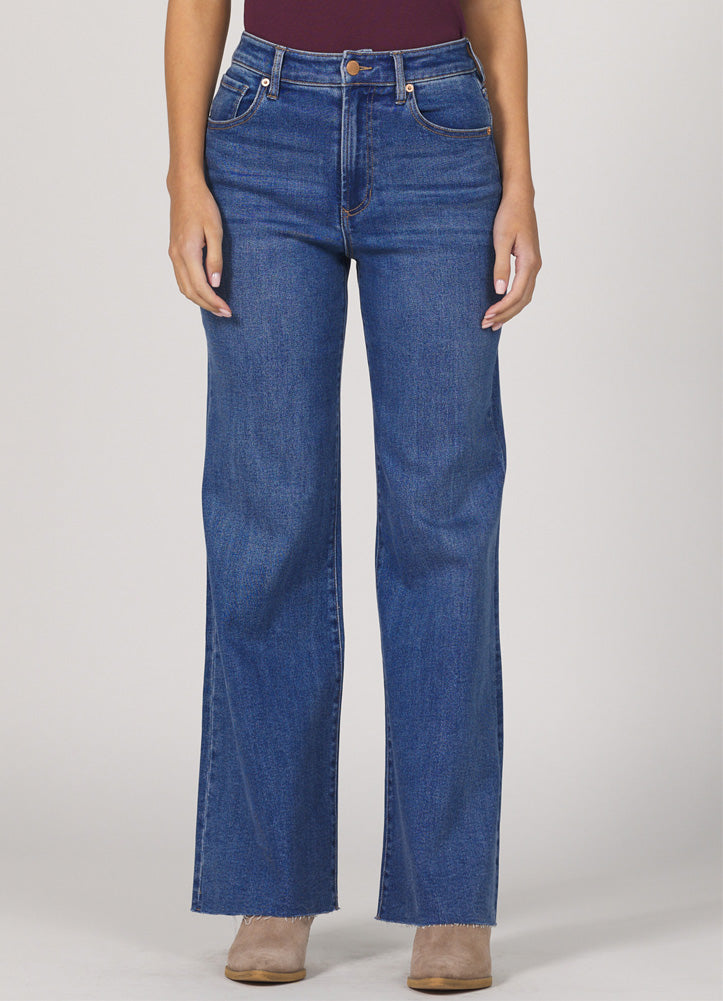 Fiona Jeans in Midtown by Dear John