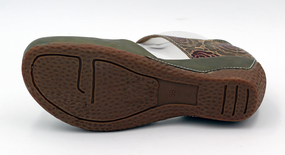 Gloss Pansy in Olive Green by L'Ariste