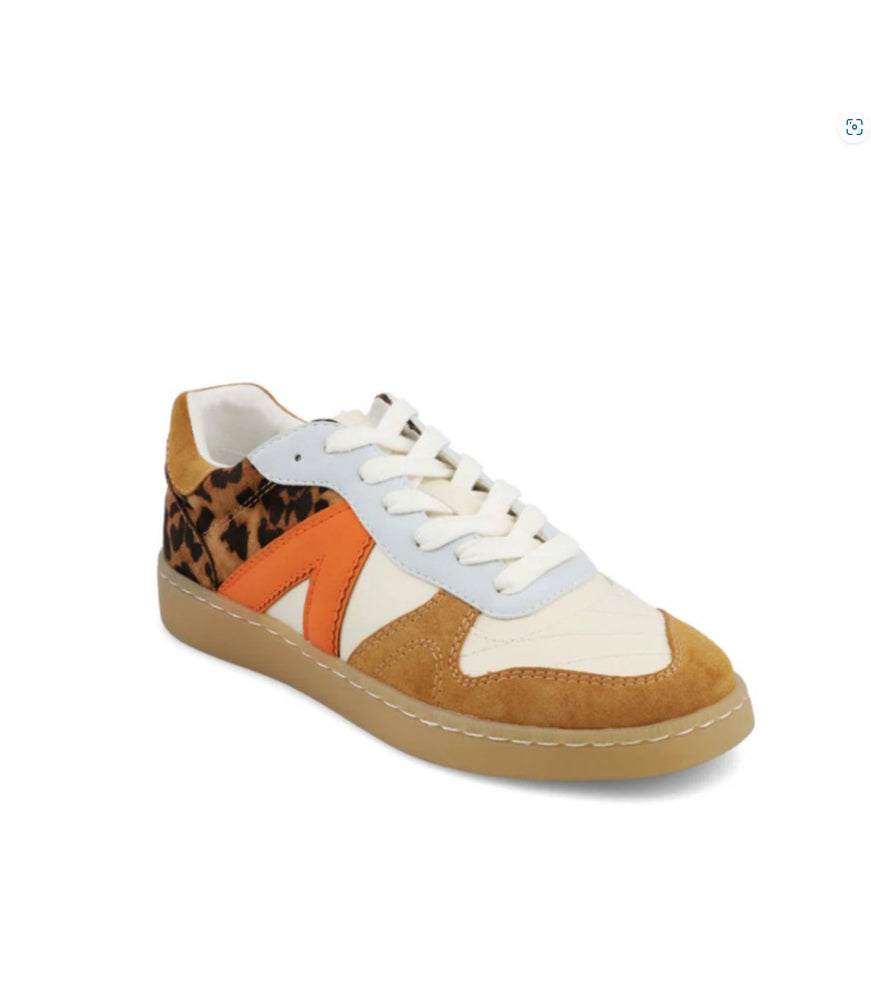 Veneus in Tan/Baby Blue by Mia