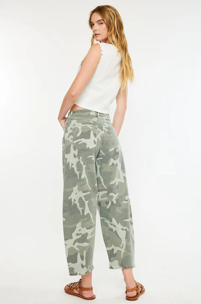 HR Camo Print Horseshoe Jeans by KanCan