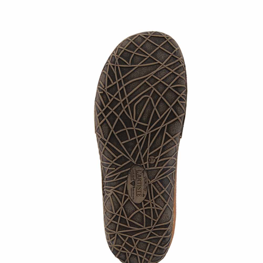 Libora in Camel Leather by L'Artiste