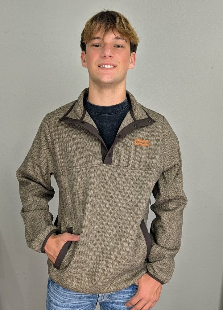 Pullover in Brown by Cinch