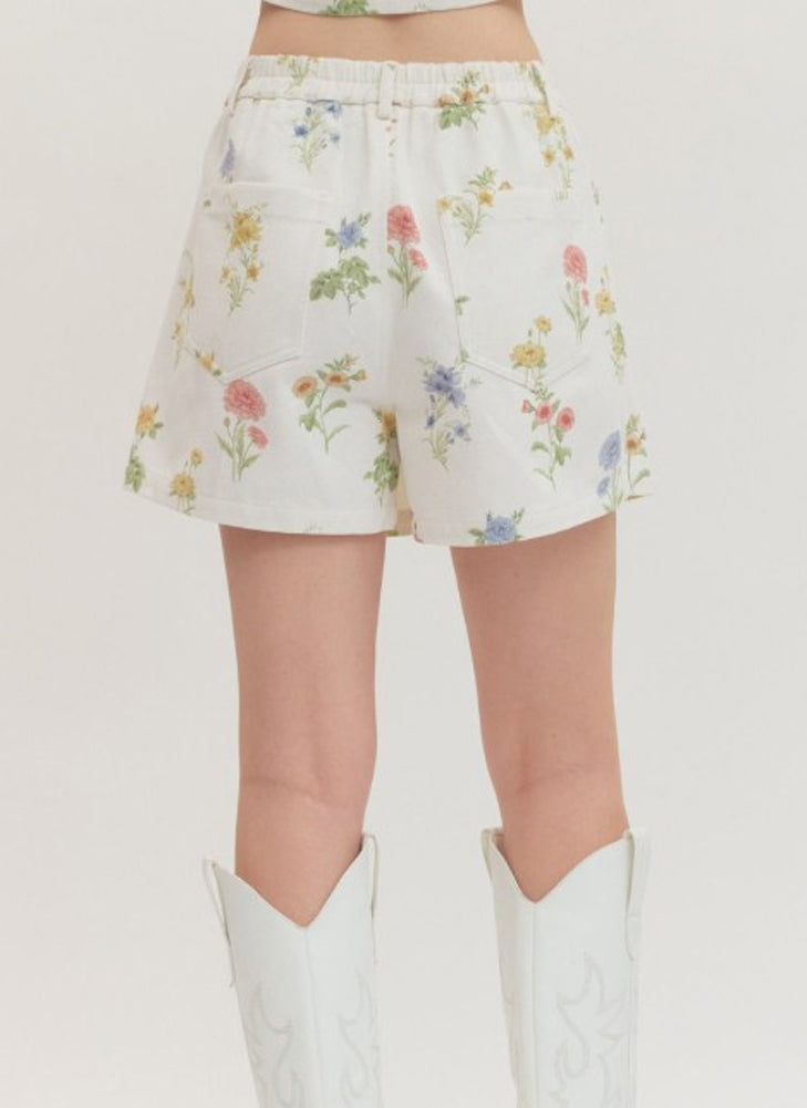 Floral Patterned Skort in Ecru by Entro