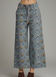 Floral Print Wide Leg Pants with Drawstring Waist in Blue by Entro