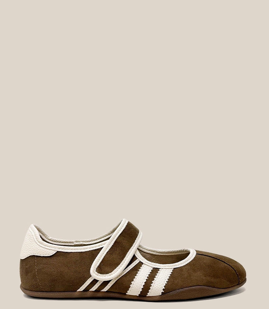 Peyton in Brown by Shushop