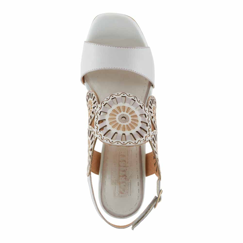 Pinwheel in Off White by L Artiste